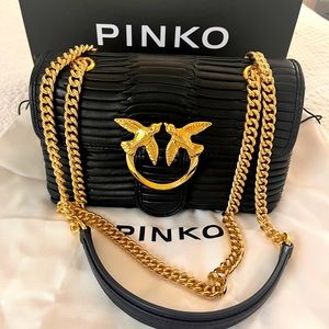Beautfiul Pinko leather crossbody love bag